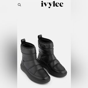 Ivylee Copenhagen Platform Moon boots Leather in black color EU size 36 = US 6.0